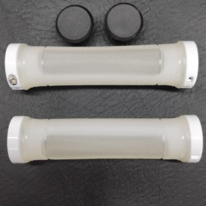 Soft 546 Locking Grip ( Wht)